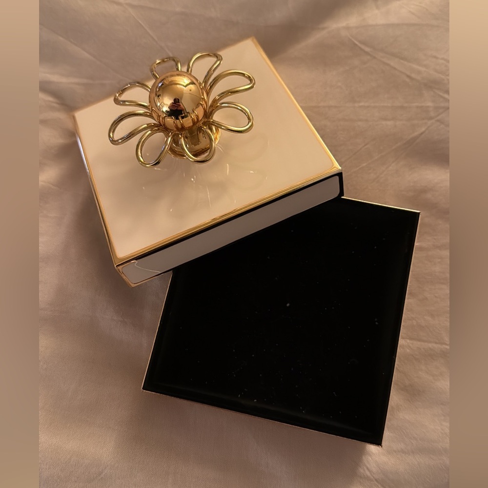 Kate Spade Lenox Gold Flower Jewelry Box